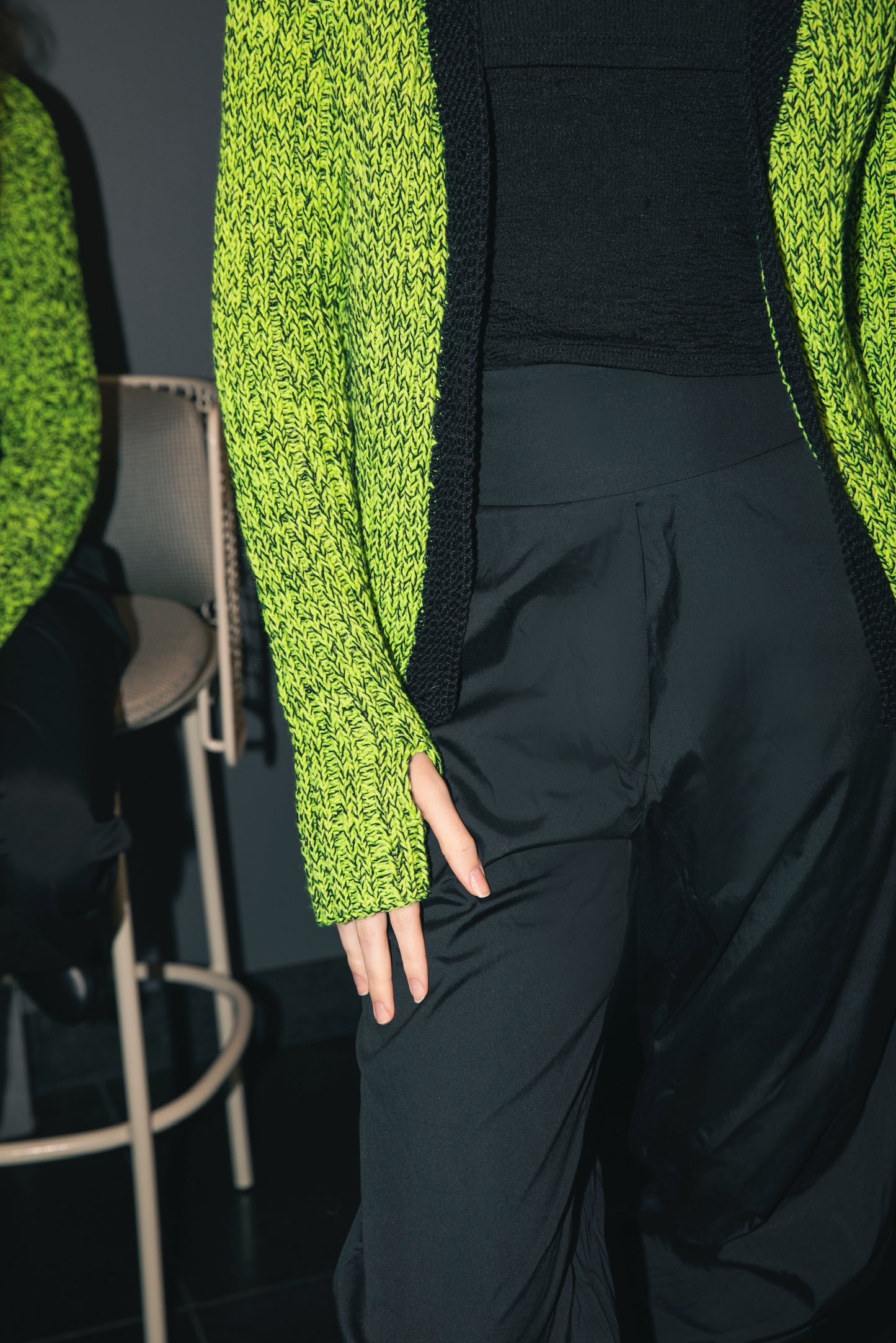 CARDIGÃ VERDE E PRETO • 100% FEITO À MÃO